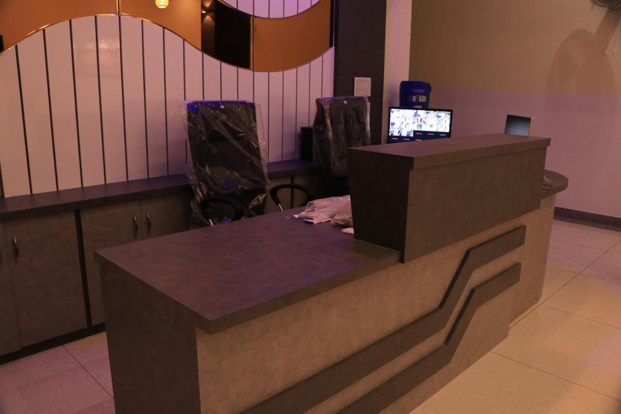 بهوي Hotel Viraj Residency المظهر الخارجي الصورة